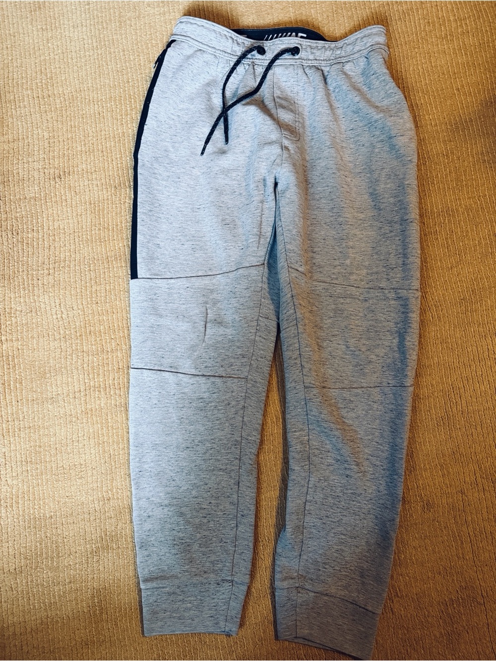 American Eagle “flex” joggers